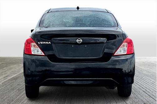 2016 Nissan Versa 1.6 S