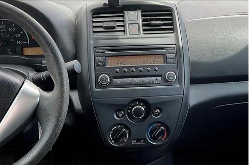 2016 Nissan Versa 1.6 S