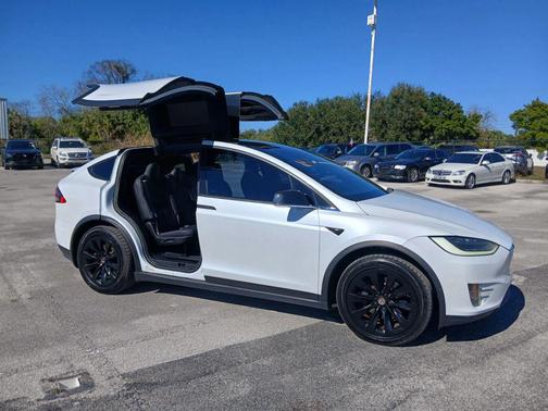 2019 Tesla Model X Long Range