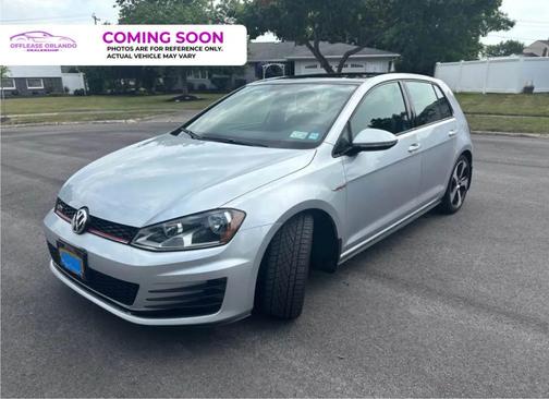 2017 Volkswagen Golf GTI 2.0T SE 4-Door