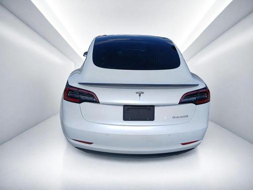 2020 Tesla Model 3 Performance