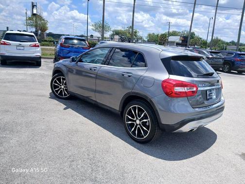 Gray 2017 Mercedes-Benz GLA 250 Base