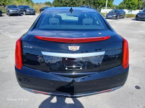 2016 Cadillac XTS Luxury
