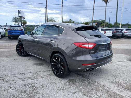 Gray 2017 Maserati Levante S