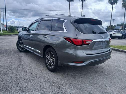 2017 INFINITI QX60 Base