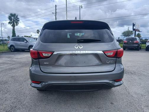 2017 INFINITI QX60 Base