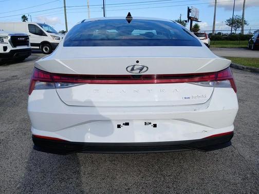 2021 Hyundai ELANTRA HEV Blue