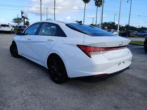 2021 Hyundai ELANTRA HEV Blue