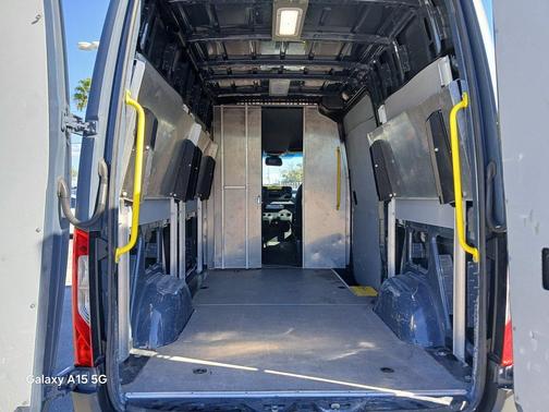 2019 Mercedes-Benz Sprinter 2500 Crew 144 in. WB