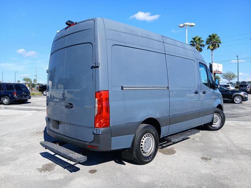 2019 Mercedes-Benz Sprinter 2500 Crew 144 in. WB