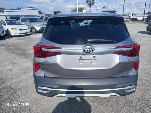 2021 Kia Seltos S