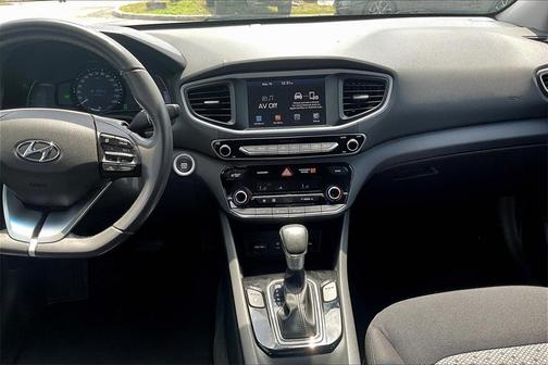 2017 Hyundai IONIQ Hybrid SEL