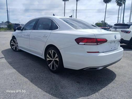 2021 Volkswagen Passat 2.0T SE