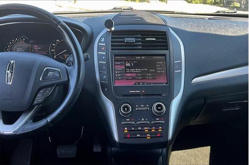 2015 Lincoln MKC Base
