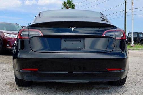 2023 Tesla Model 3 Standard Range