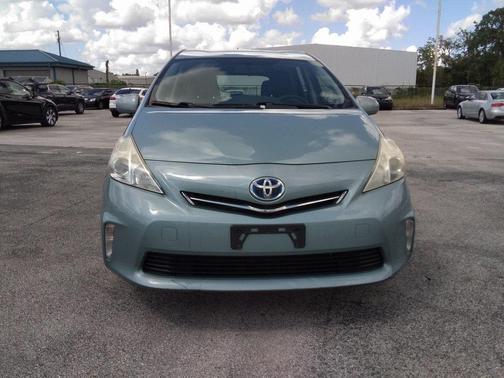 2014 Toyota Prius v Three