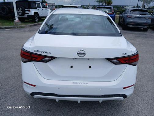 White 2021 Nissan Sentra SV