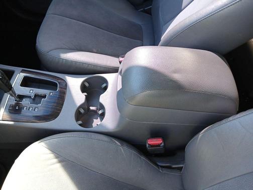 2010 Hyundai SANTA FE SE