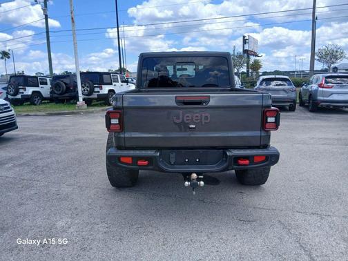 Granite Crystal Metallic Clearcoat 2021 Jeep Gladiator Rubicon