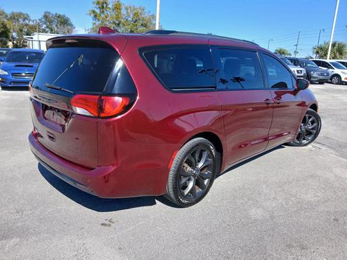 2019 Chrysler Pacifica Touring-L Plus
