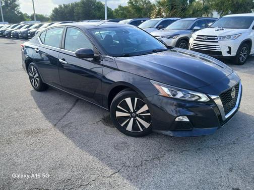 Storm Blue Metallic 2021 Nissan Altima 2.5 SV