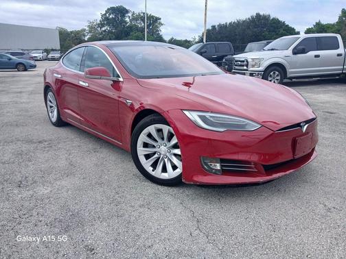 2016 Tesla Model S 90D