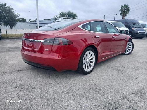 2016 Tesla Model S 90D