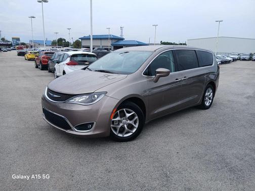 Molten Silver 2018 Chrysler Pacifica Touring Plus