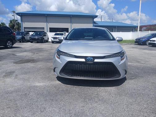 2022 Toyota Corolla Hybrid LE