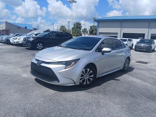 2022 Toyota Corolla Hybrid LE