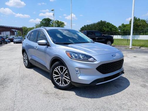 2022 Ford Escape SEL