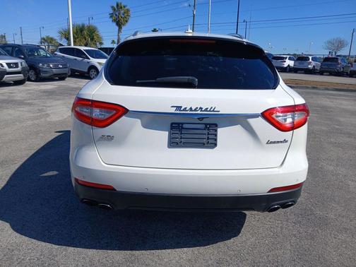 2017 Maserati Levante S