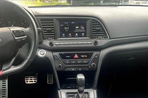 2018 Hyundai ELANTRA Sport