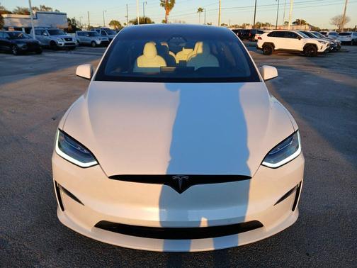2022 Tesla Model X Plaid Tri Motor All-Wheel Drive