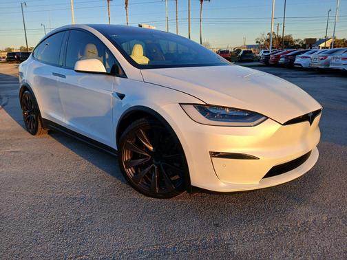 2022 Tesla Model X Plaid Tri Motor All-Wheel Drive
