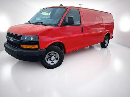 Summit White 2018 Chevrolet Express 3500 Work Van