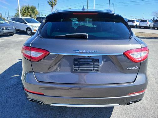 2017 Maserati Levante Base