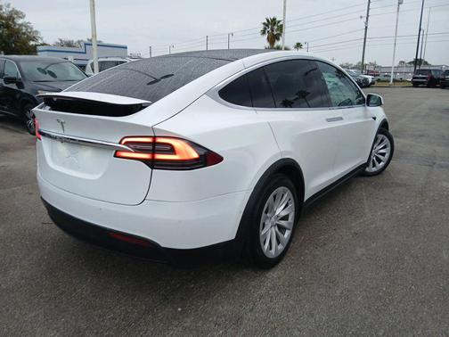 2018 Tesla Model X 100D
