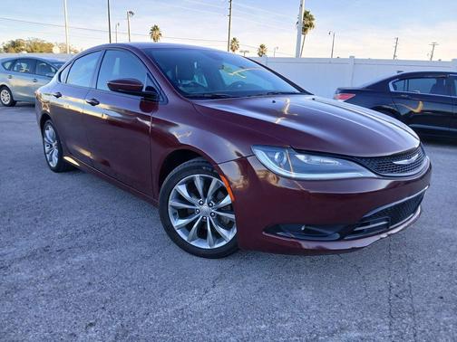 2015 Chrysler 200 S