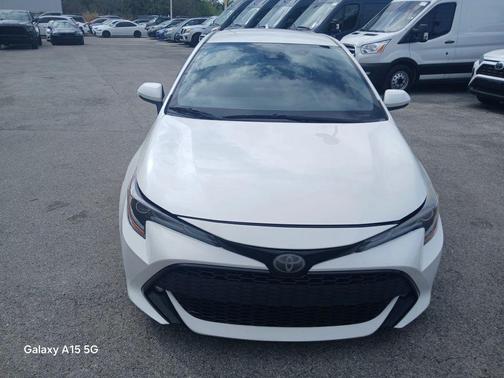 Blizzard Pearl 2019 Toyota Corolla XSE