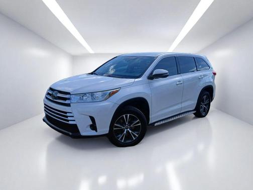 Blizzard Pearl 2018 Toyota Highlander LE
