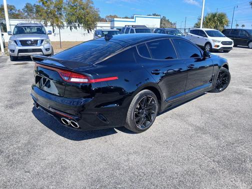 2022 Kia Stinger GT-Line