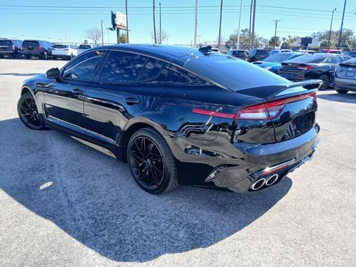 2022 Kia Stinger GT-Line