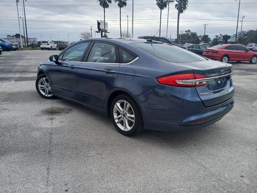 2018 Ford Fusion SE