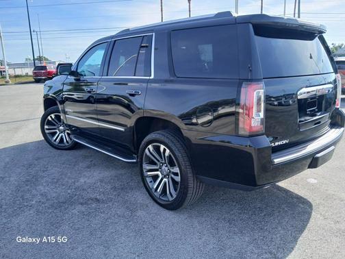 2017 GMC Yukon Denali