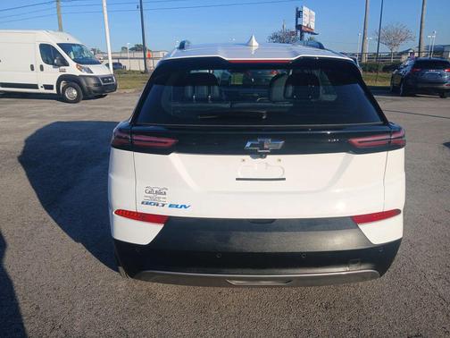 2022 Chevrolet Bolt EUV FWD LT