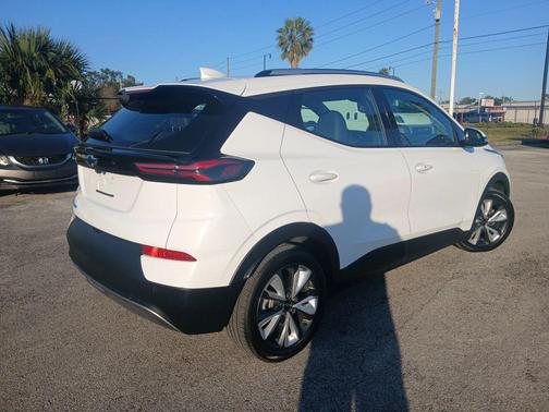 2022 Chevrolet Bolt EUV FWD LT
