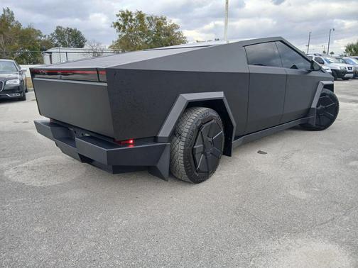 2024 Tesla Cybertruck All-Wheel Drive