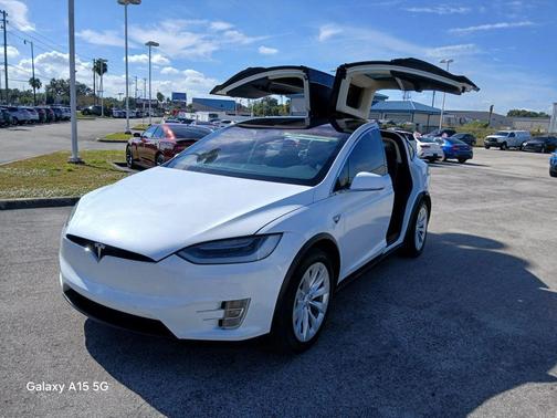 2018 Tesla Model X 100D Sport Utility 4D