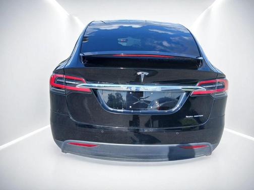 2020 Tesla Model X Long Range Plus Dual Motor All-Wheel Drive